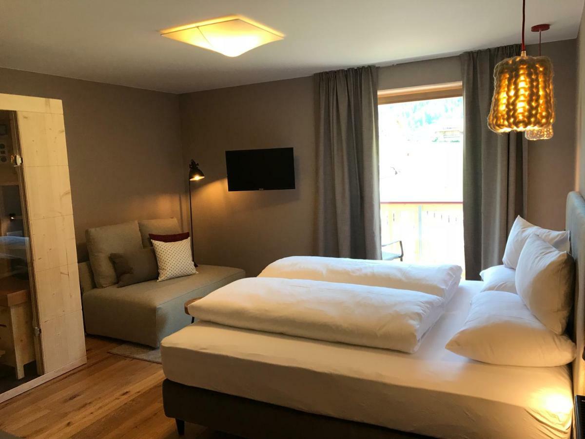 Klein Fein Hotel Zum Graf Planca di Sopra Eksteriør billede